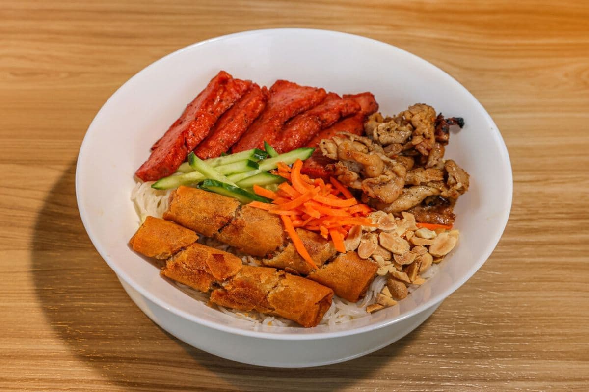 17A. Grilled Pork & Pork Sausage Vermicelli