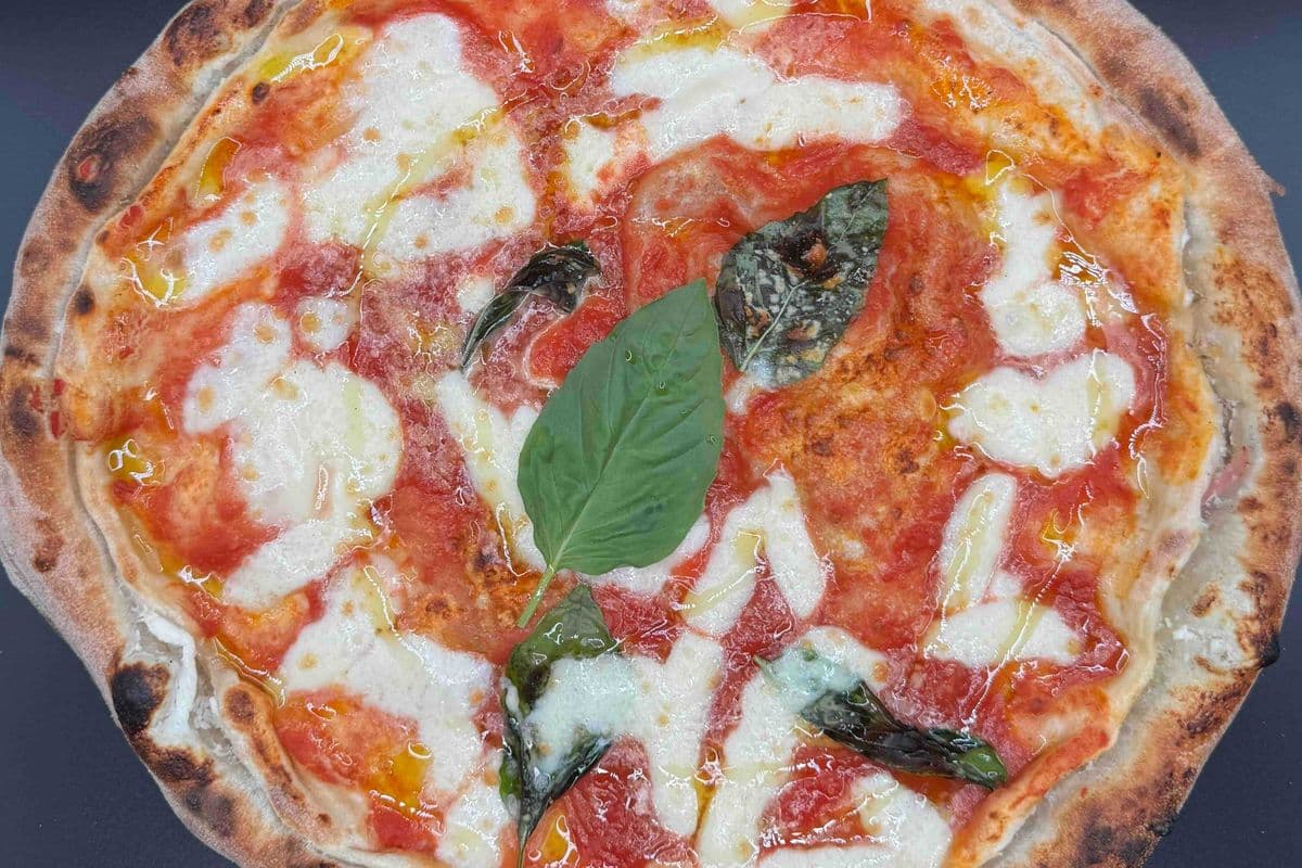 Via Mercanti Pizza