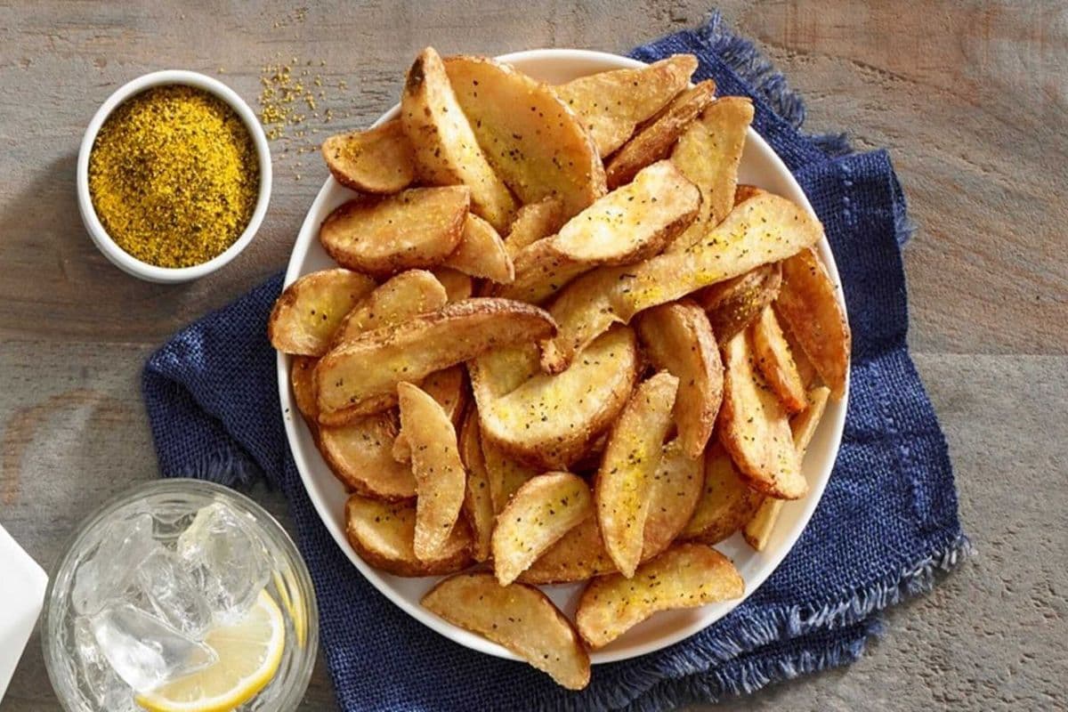 Lemon Pepper Wedges