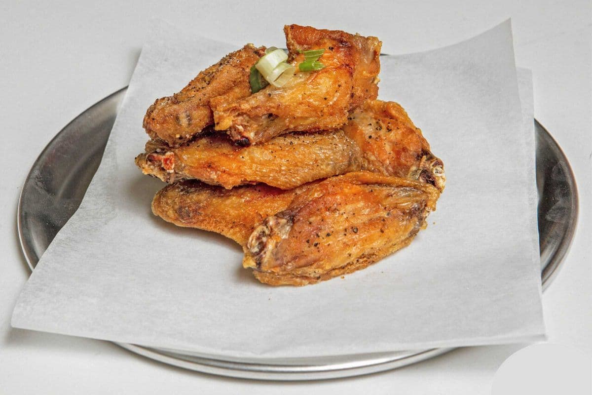 Lemon Pepper Chicken wings (1Lb)