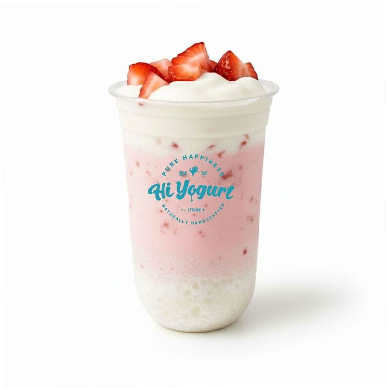 Strawberry Mochi Latte with cheese foam (芝士草莓麻薯牛乳)