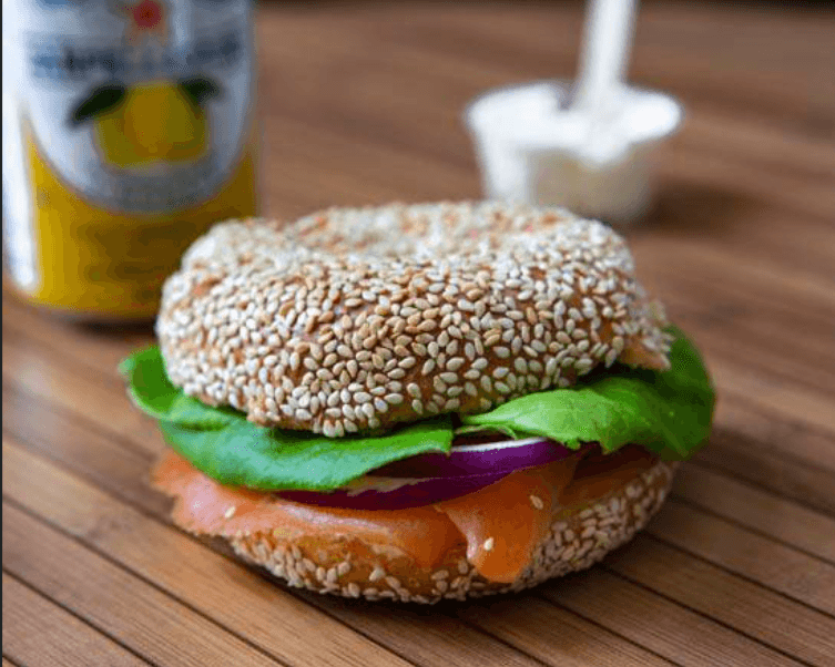Bagel au saumon fumé / Smoked Salmon Bagel