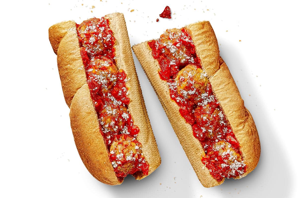 Footlong Meatball Marinara Sub (820 Cals)