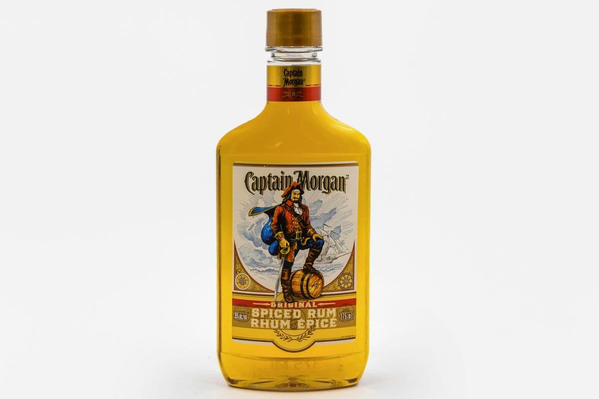 CAPTAIN MORGAN SPICED RUM 375ML (1 x 375ML)