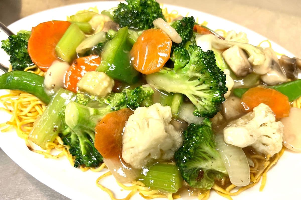 Plain Mixed Greens On Fried Noodles