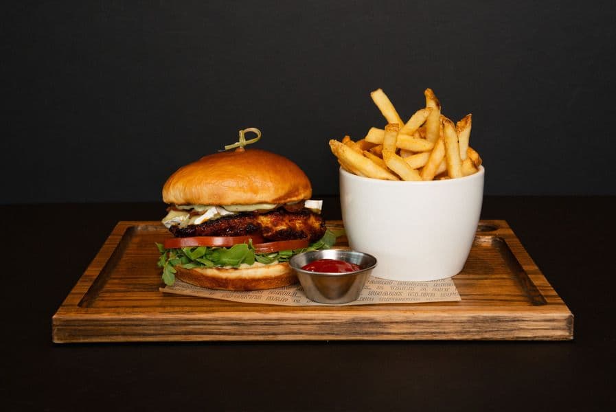 THE ‘BLACK & BRIE’ BURGER