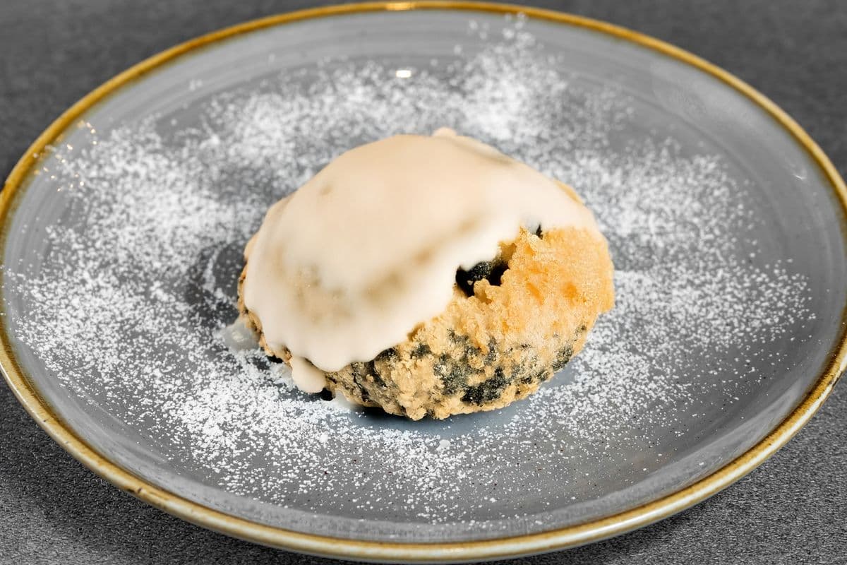 Wild Blueberry & Earl Grey Scone