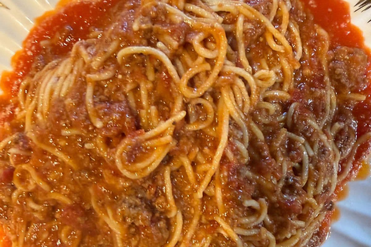 Spaghetti Bolognese (Meat Sauce)