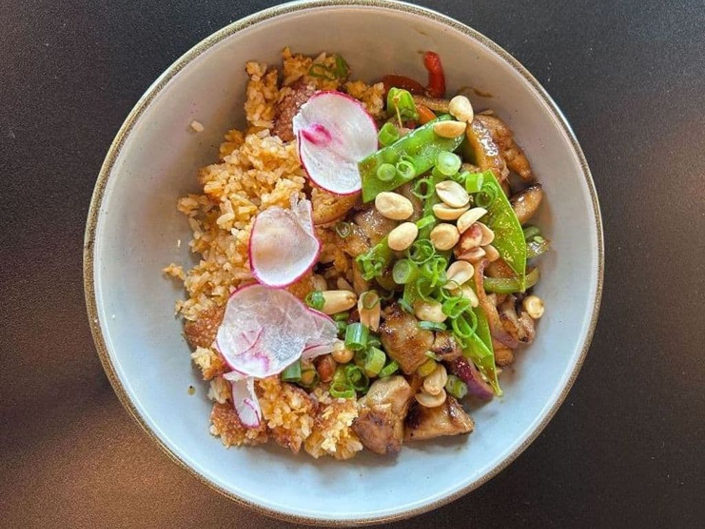KUNG PAO CHICKEN BOWL
