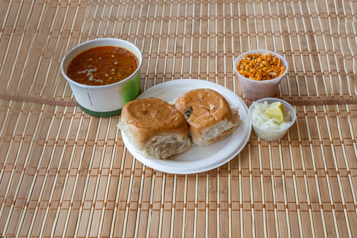 Misal Pav