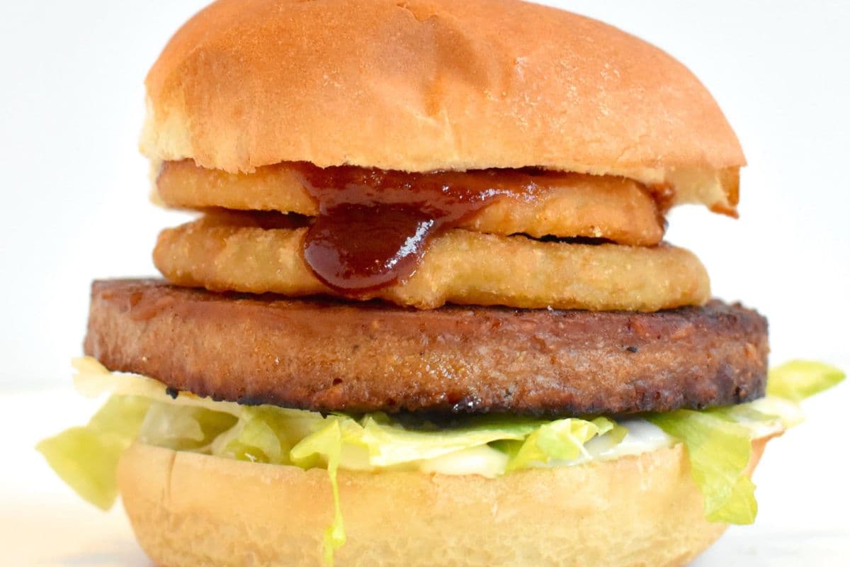 BBQ Ring Toss Burger