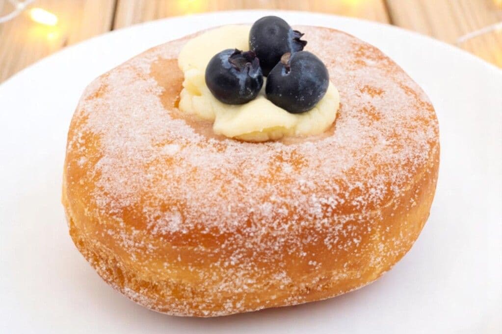 DONUT - BAVARIAN CREAM