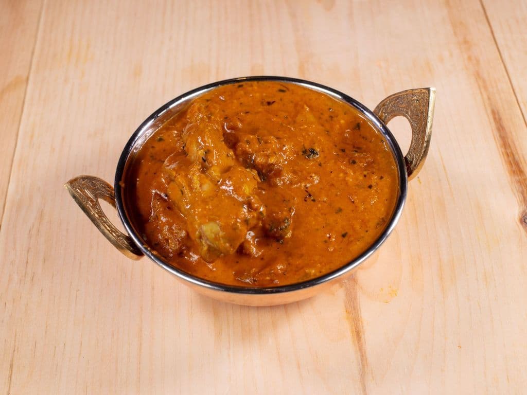 CHICKEN KORMA.