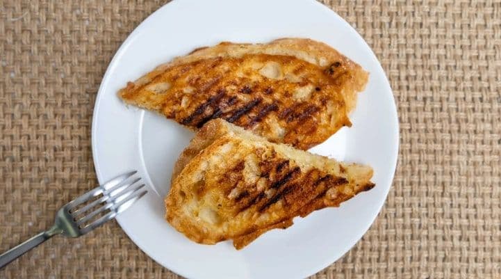 Le Traditionnel / The Traditional Grilled Cheese
