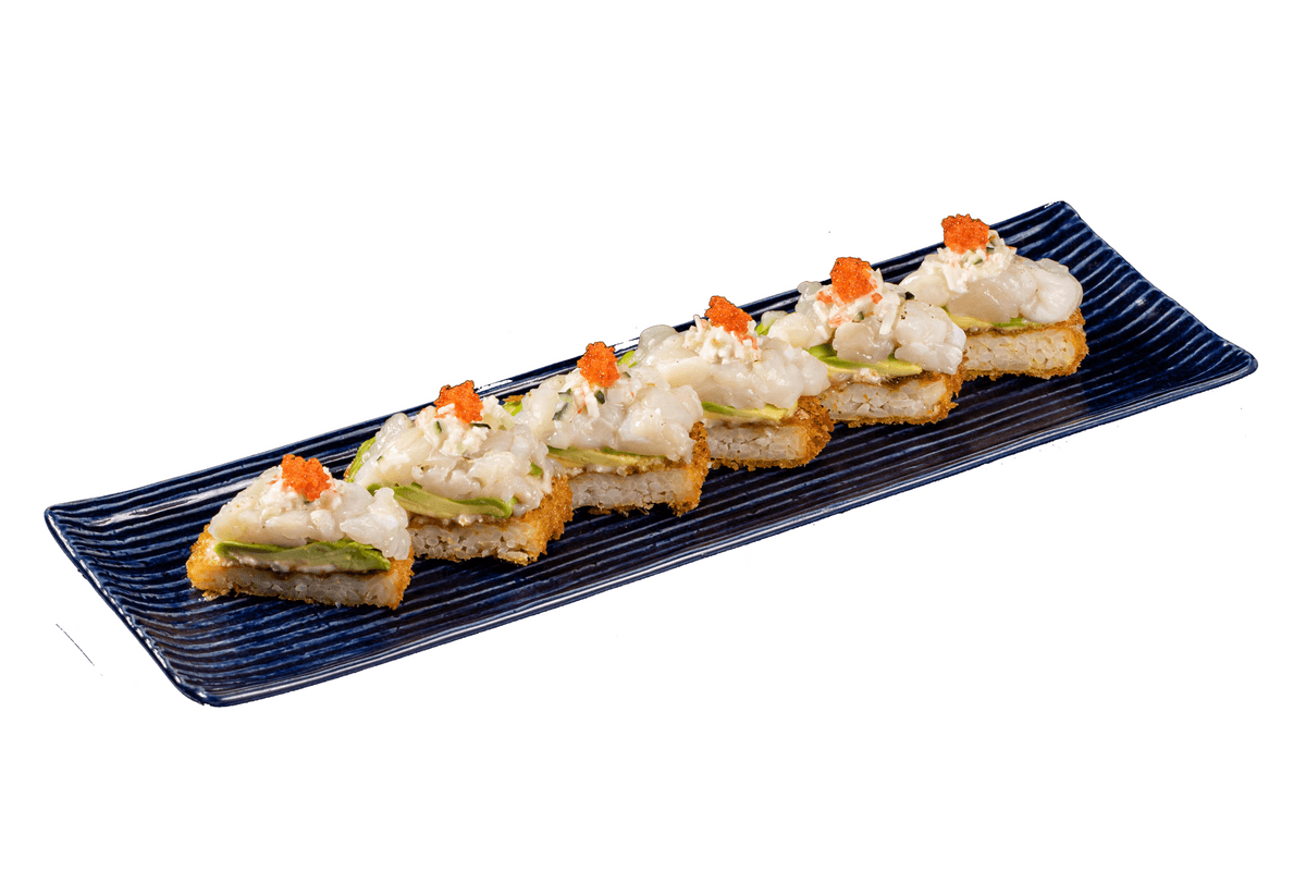 Scallop & Avocado Pizza