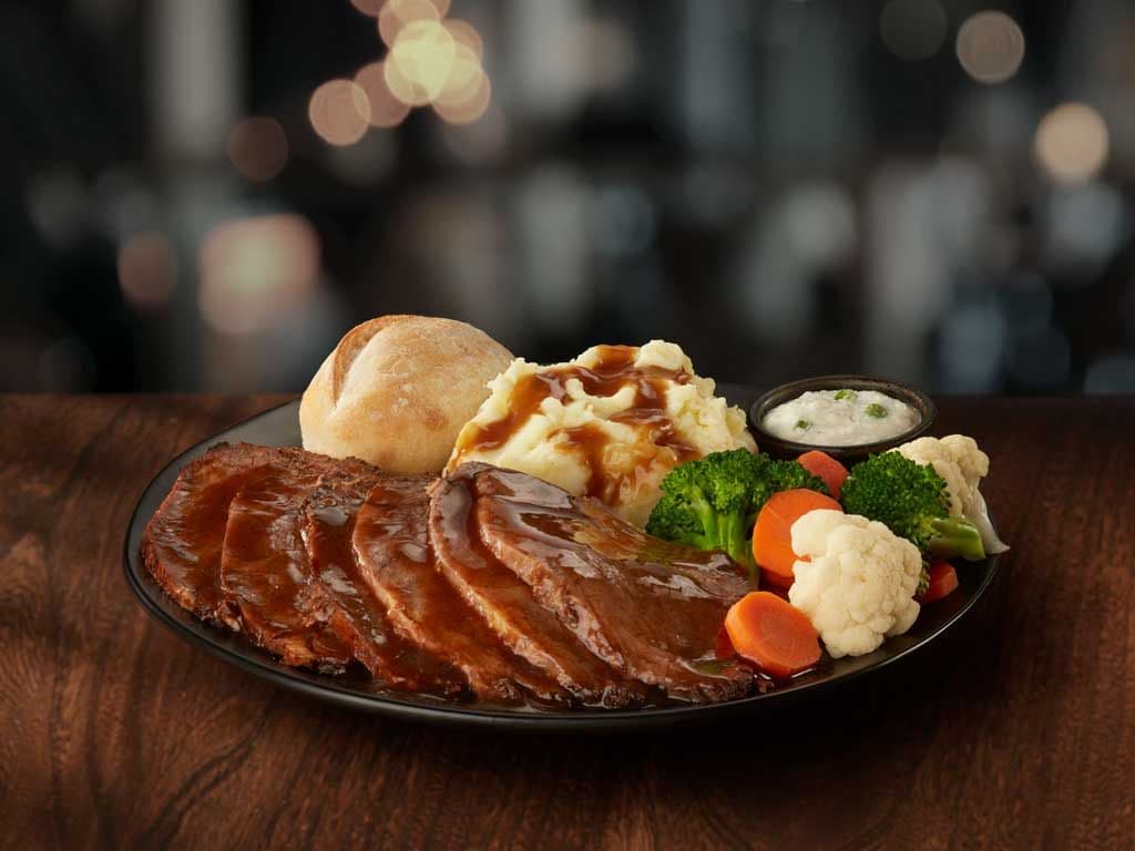 Roast Beef Dinner (9oz)