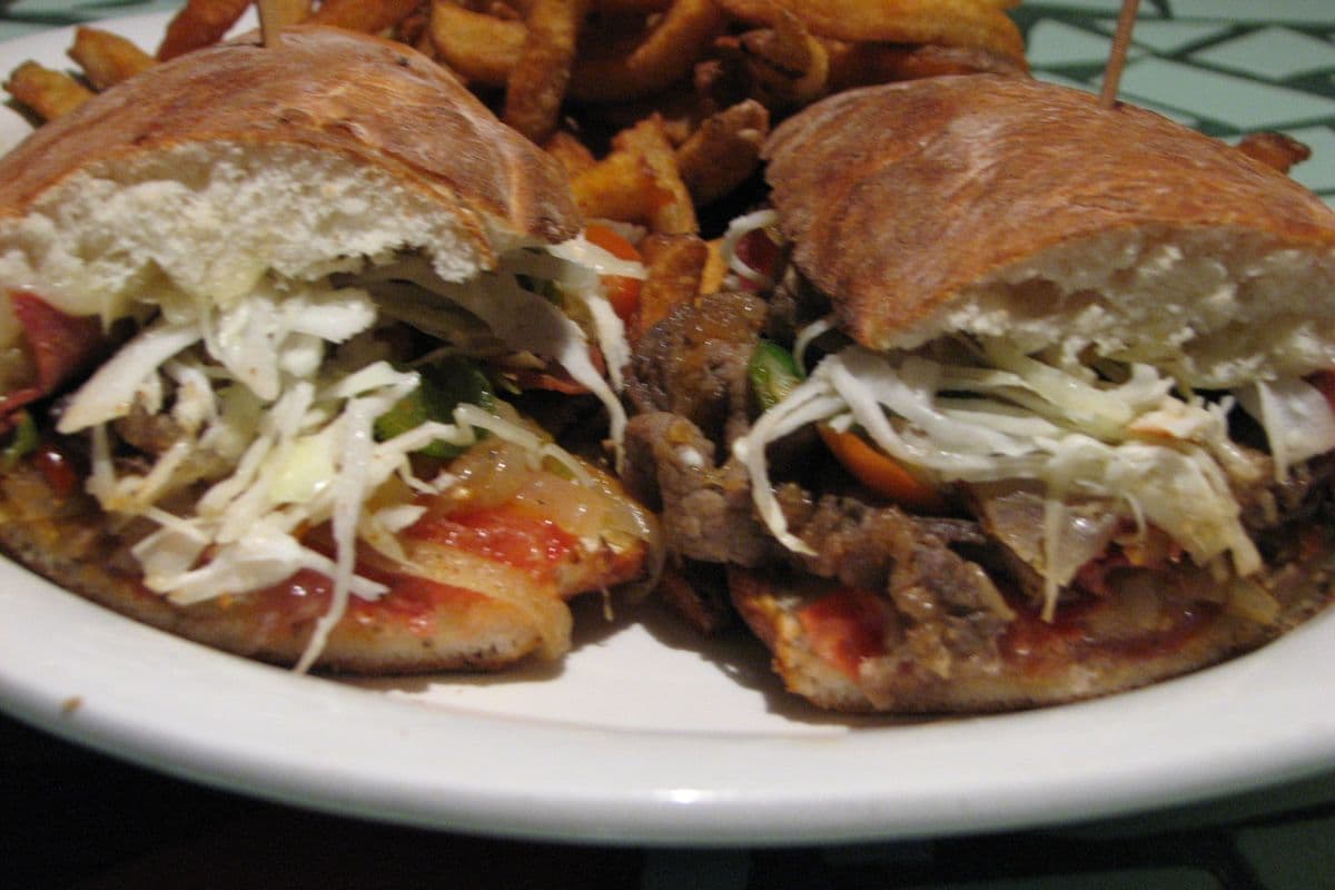 Mama Rosa's et frites / Mama Rosa's & French Fries