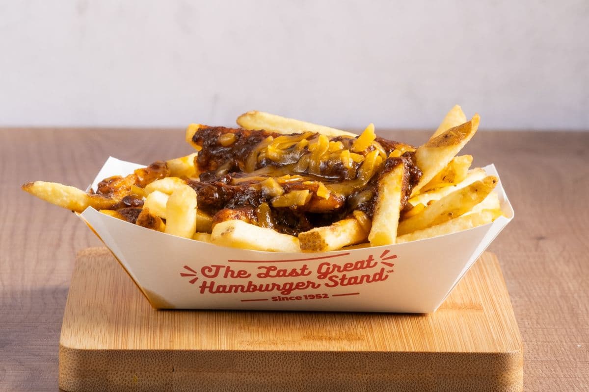 CHILLI CHEESE FRIES