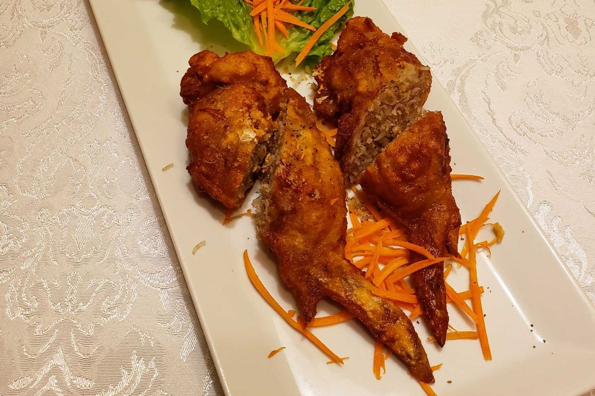 6A. Stuffed Chicken Wings (2 pcs)