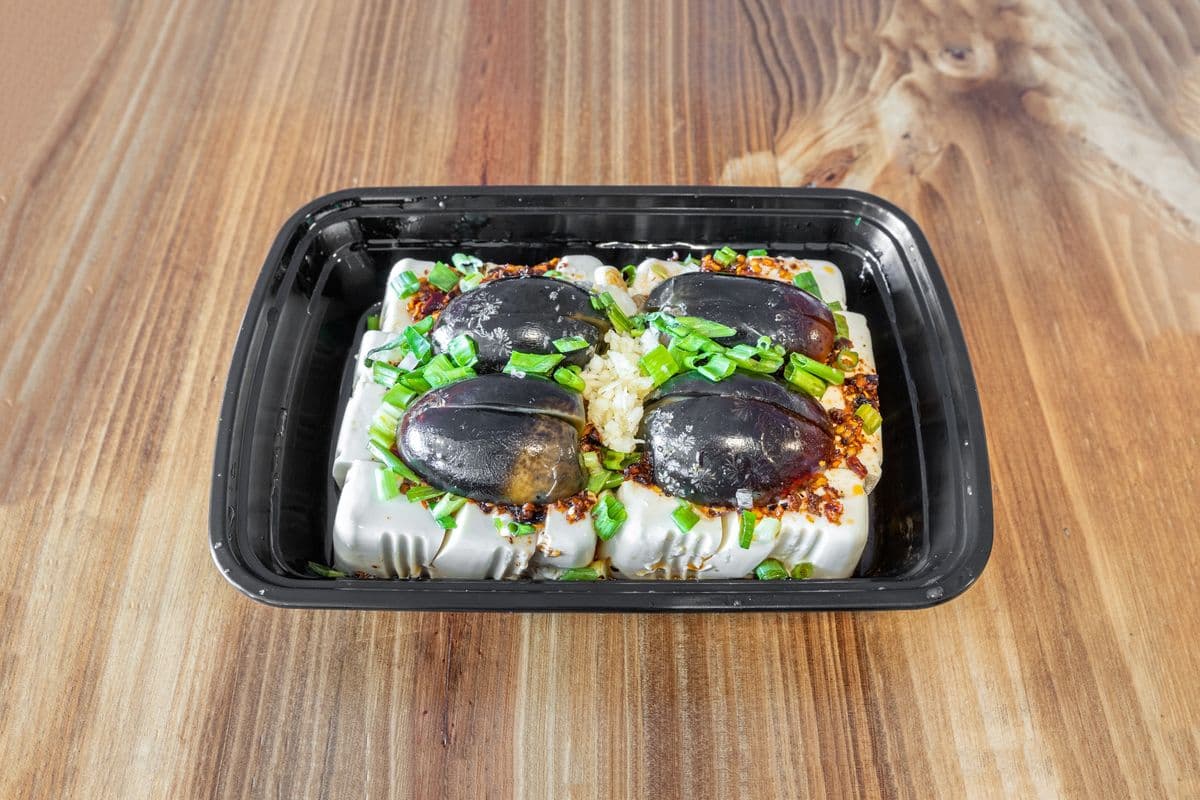 Tofu with Century Egg Salad（皮蛋豆腐）