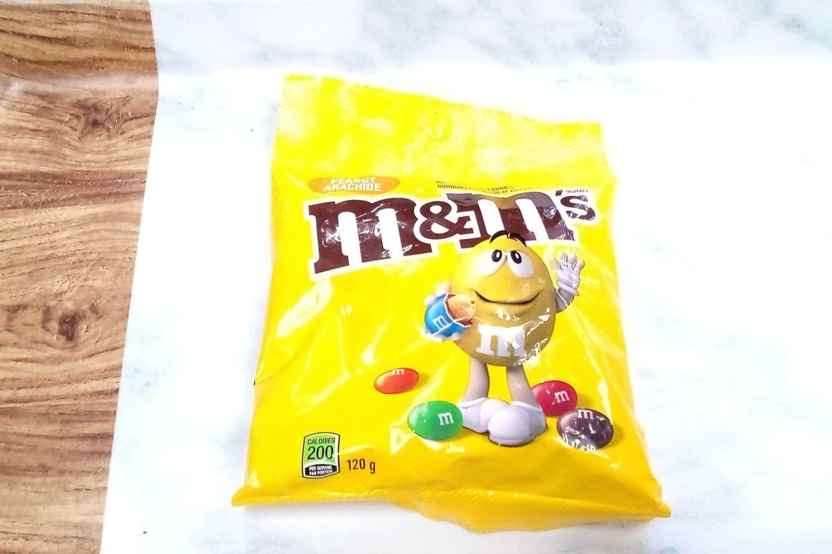 M & M Peanut (yellow)Bag (120 g)