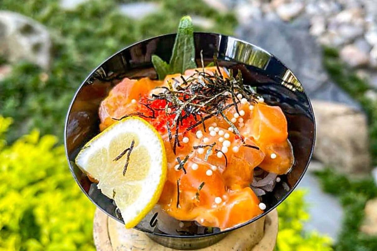 Spicy Salmon Don