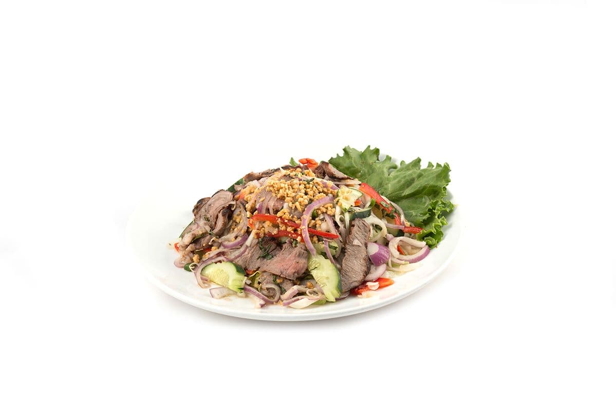 26. Salade de bœuf grillé / Grilled Beef Salad