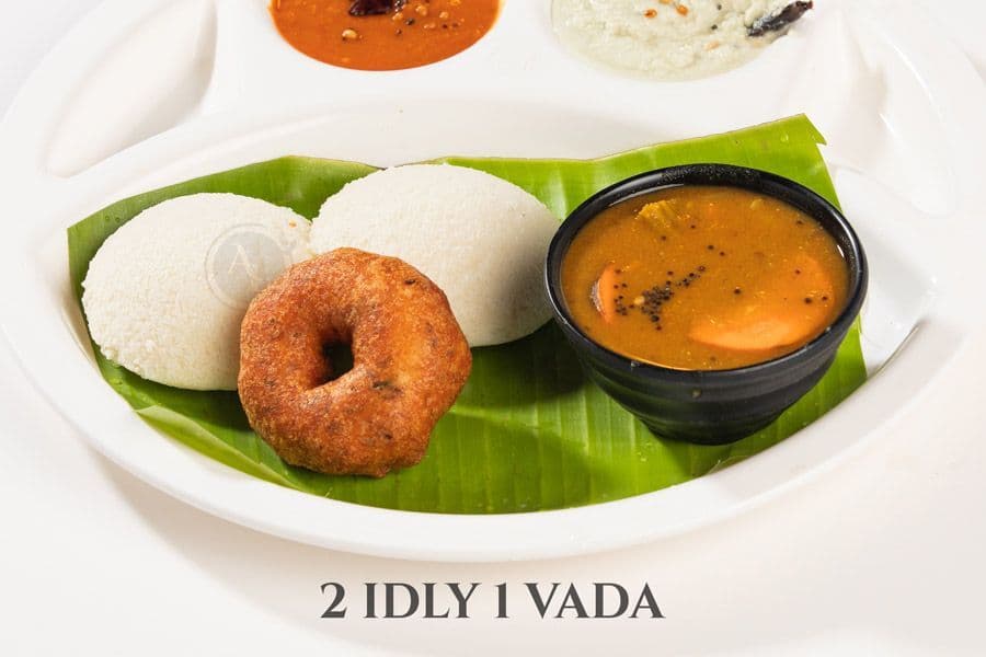 2 idly 1 vada