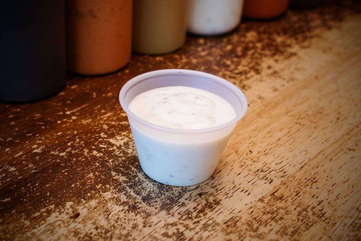 Creamy Garlic Sauce (4 oz)