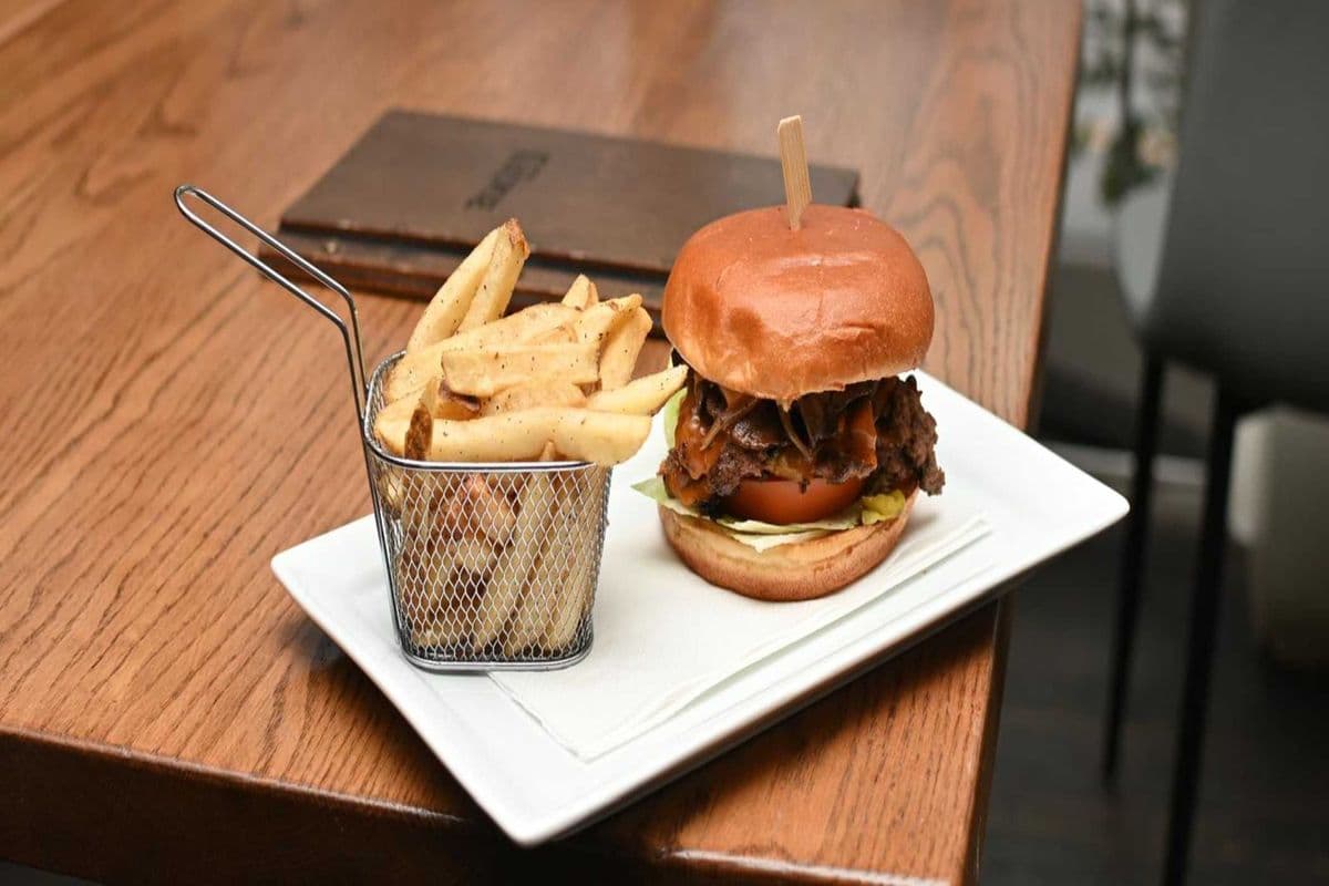 Kits Burger