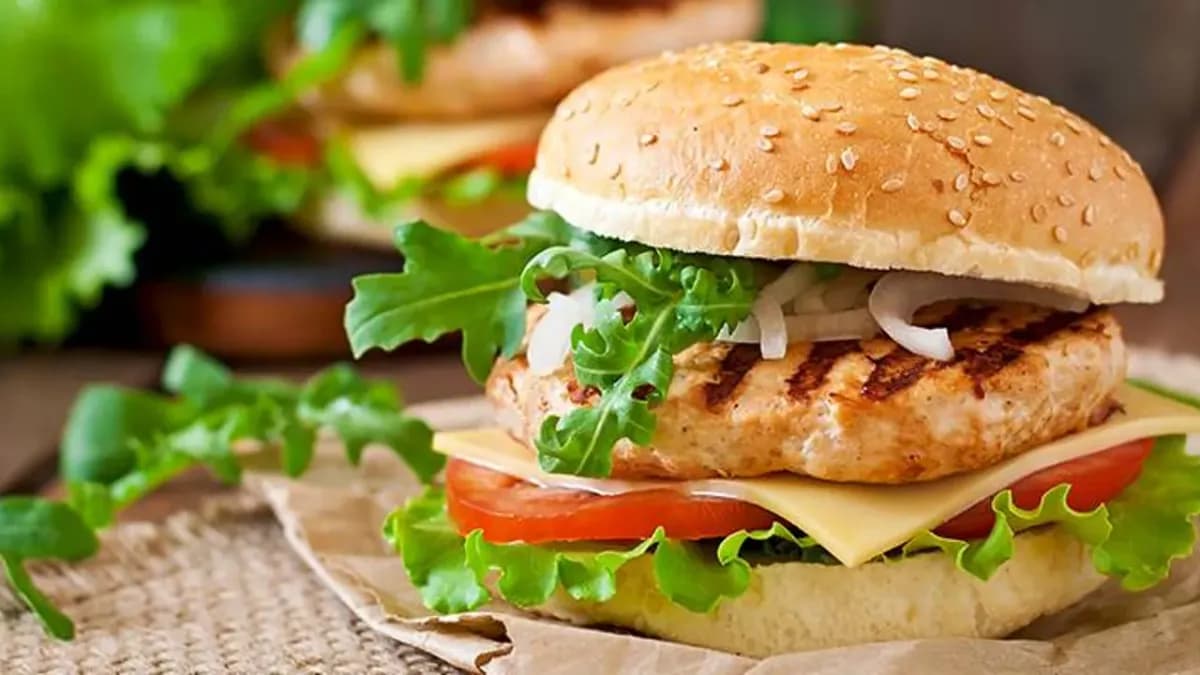 Cheddar melt Chicken Cheeseburger