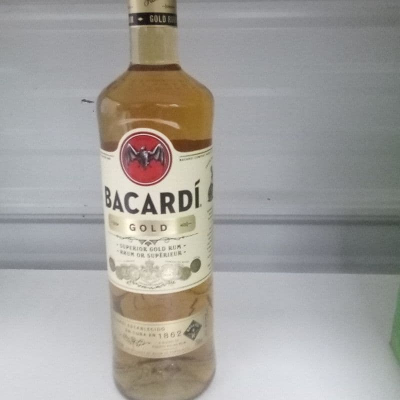 Bacardi Gold (750 ml)