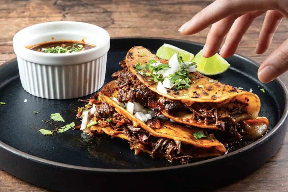 Birria Taco (3 pcs)