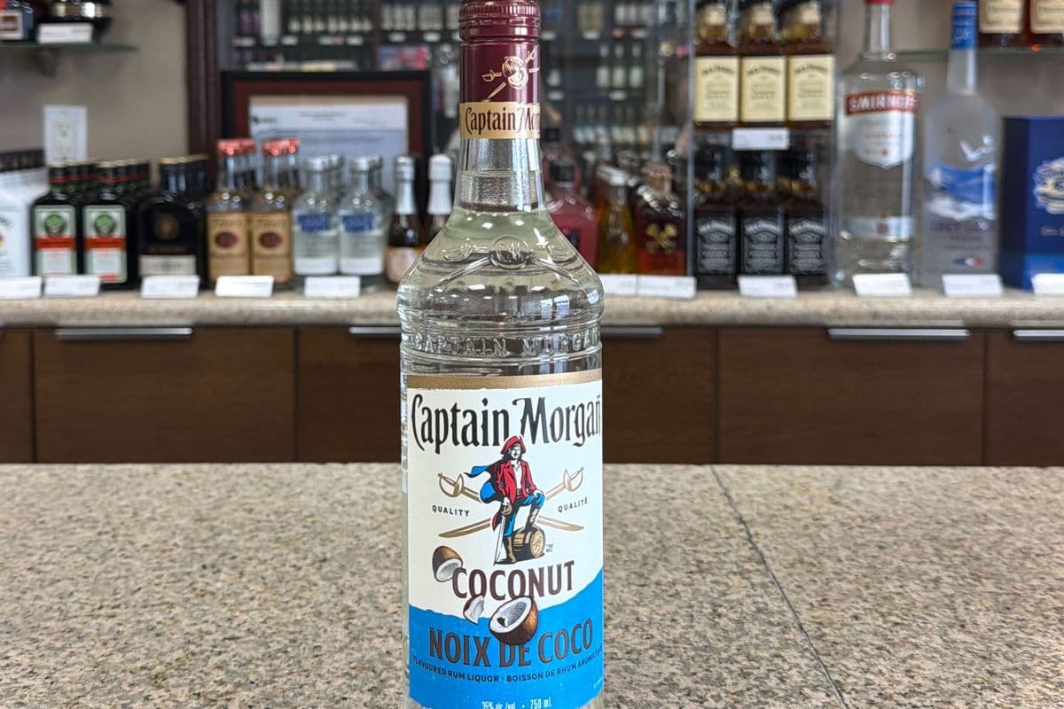 Captain Morgan Coconut Rum (1 x 750 ml)