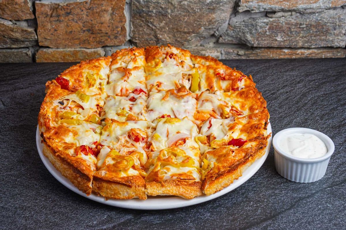 12" Large Buffalo Chicken Pizza