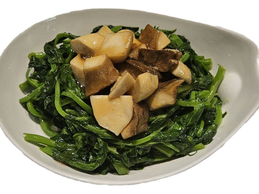 812. Snow peas leaves w king m