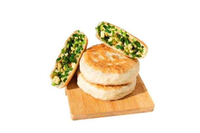Egg and Chive Pancake 韭菜鸡蛋馅饼