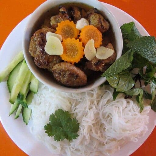 V4. Hanoi Grilled Pork with Vermicelli (Bun Cha)