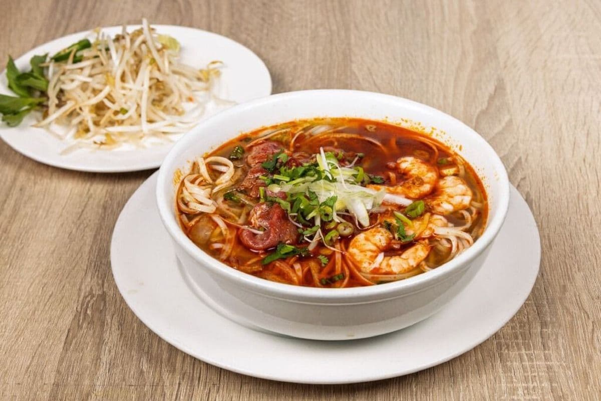 HOT & SOUR PHO