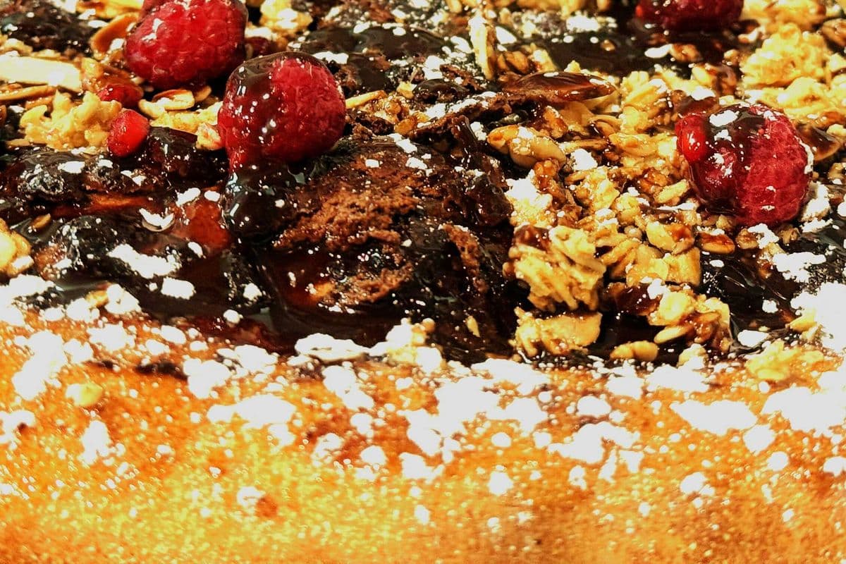 Small Nutella Pizza " contain nuts"