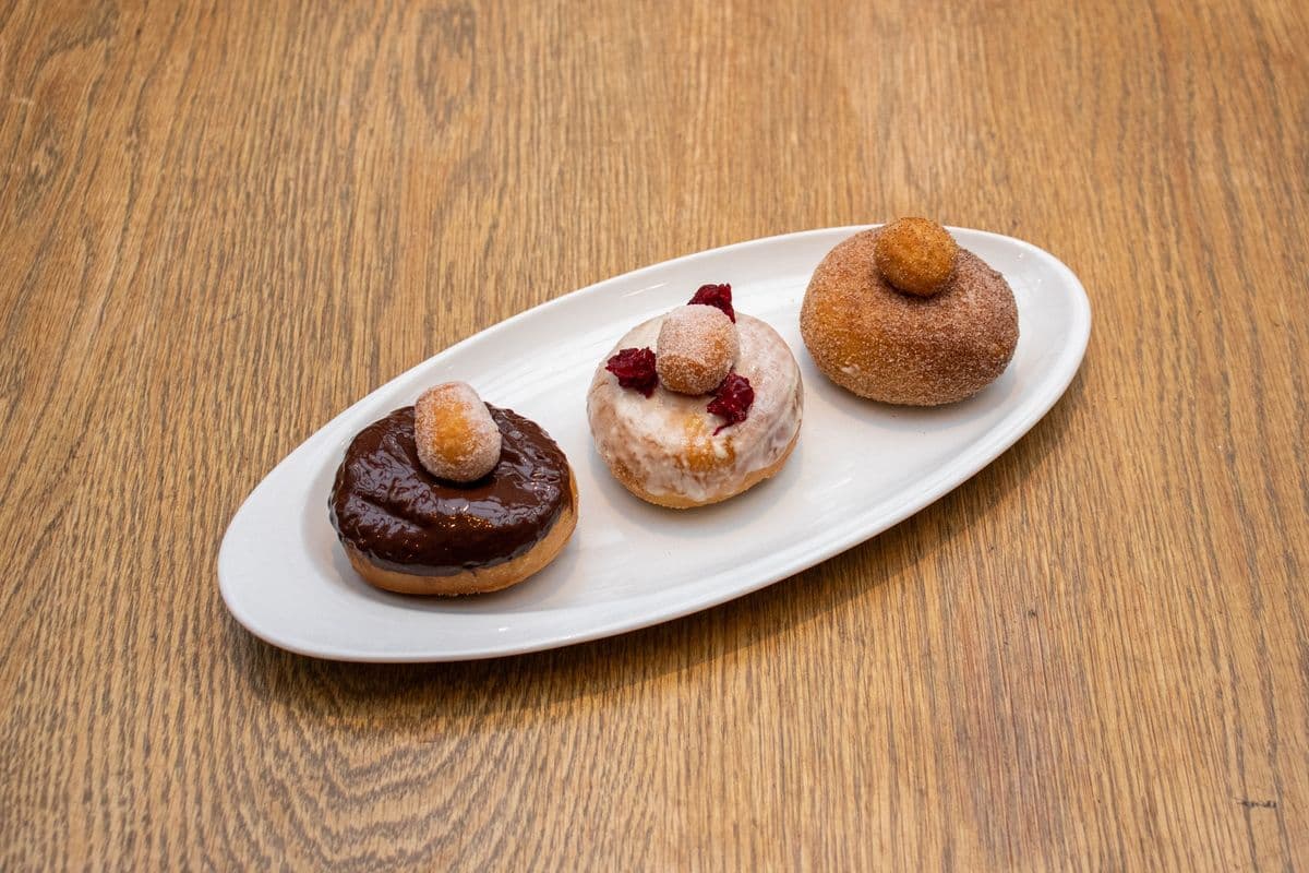 Assorted Donuts (12 pcs)