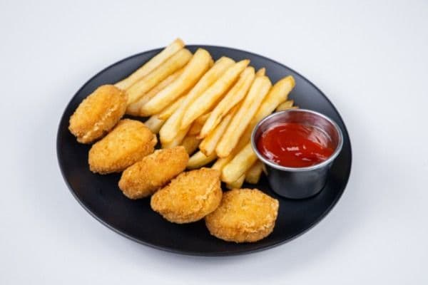 Croquettes, frites et jus / Croquettes, Fries and Juice