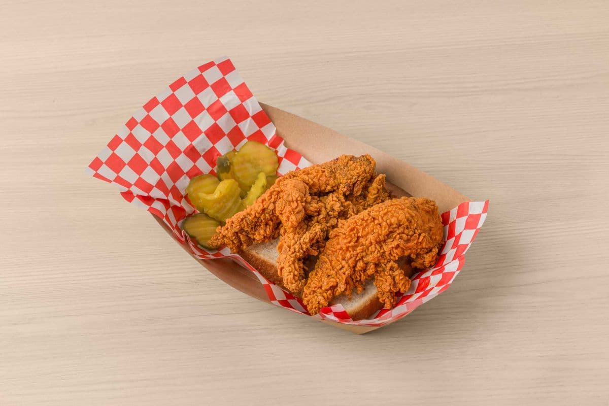Three Pieces Nashville Tenders (Comes with Aioli)