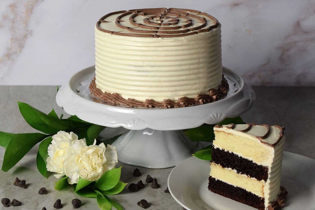 Black and White Layer Cake 6"