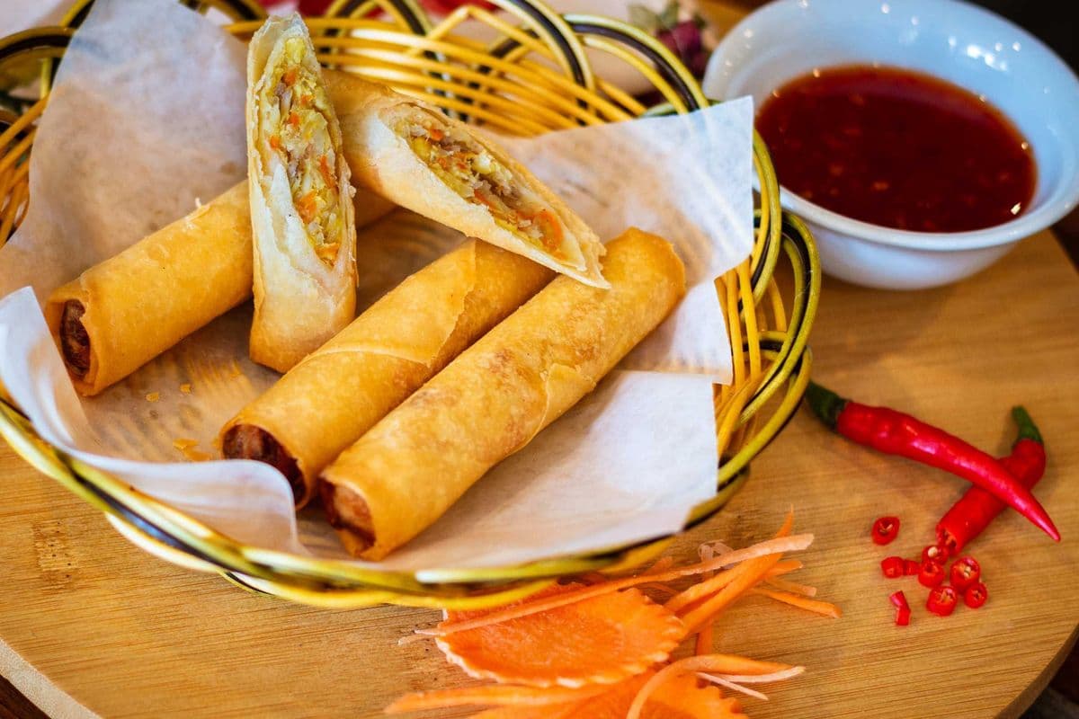 A2. Vegetable Spring Rolls - Cha Gio Chay (4 rolls )