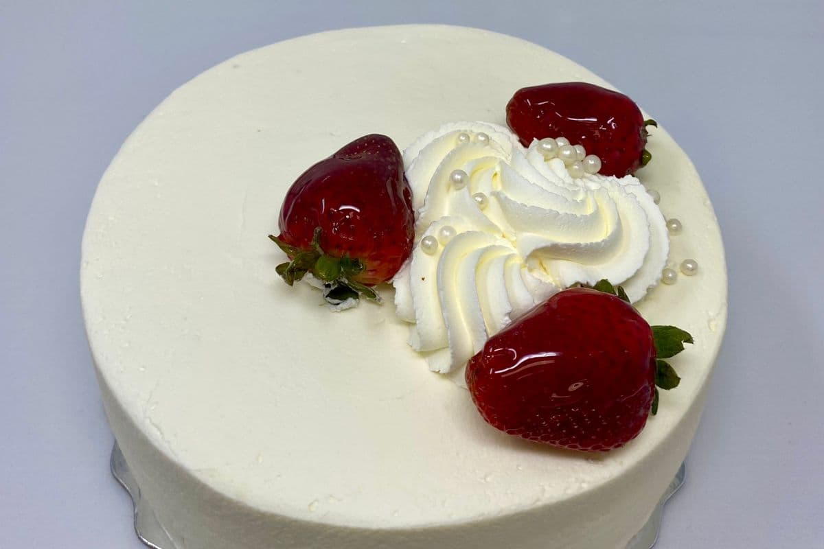 Strawberry Shortcake (Eight Inch)