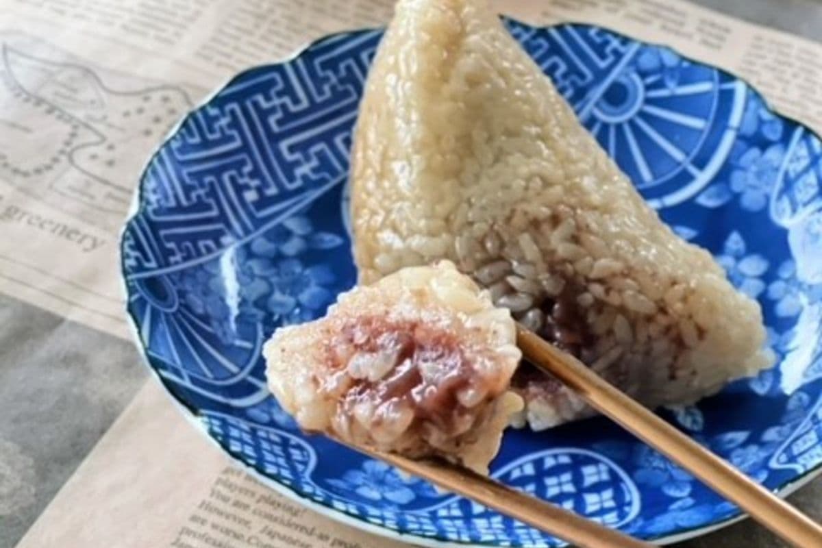 Sticky Wrapped Rice with Red Bean Paste (750 gm) (3 pcs) ( (750 gm) (3 pcs))