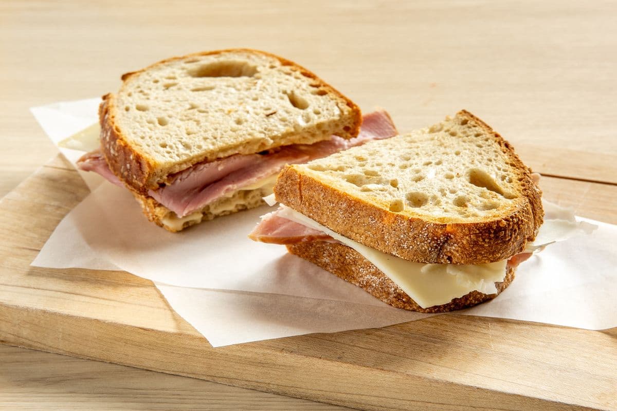 HAM & CHEESE SANDWICH