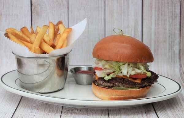 Gluten Friendly Hollywood Burger