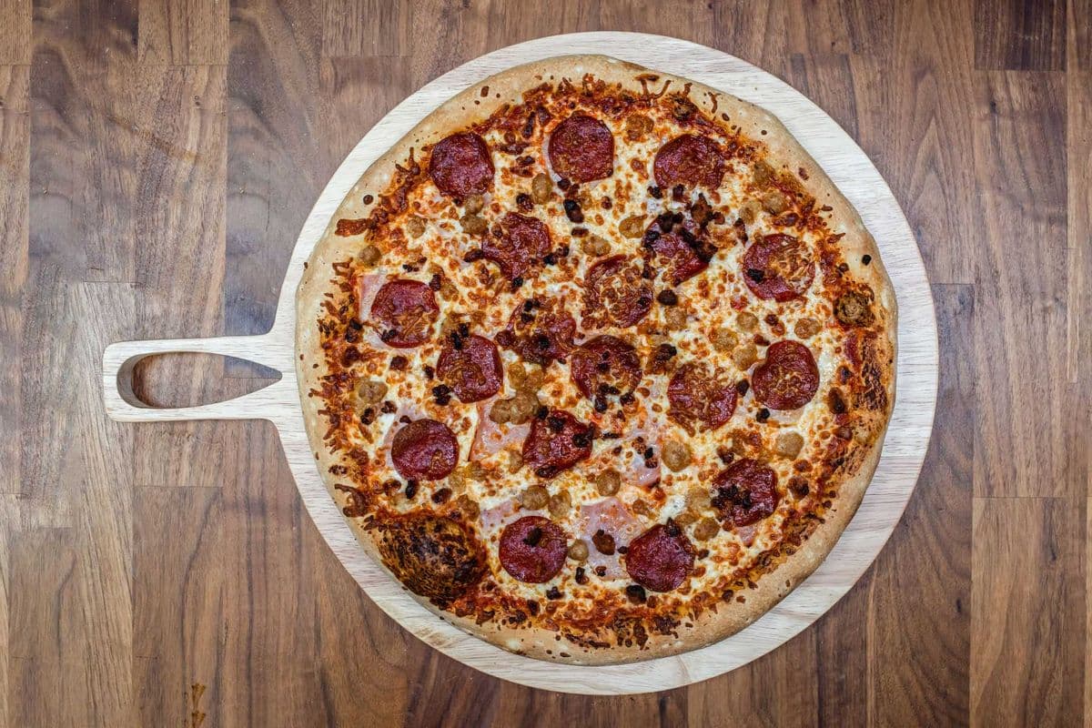 Meats Lovers Pizza (12" Medium)